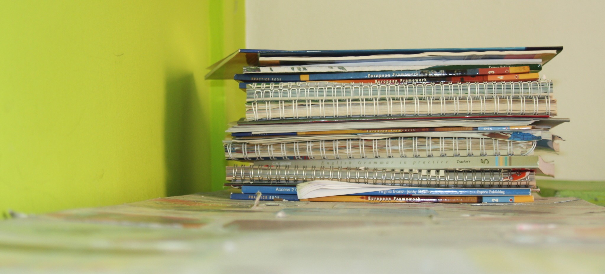 ΧΑΡΙΖΟΥΜΕ ΤΑ ΠΑΛΙΑ ΒΙΒΛΙΑ!